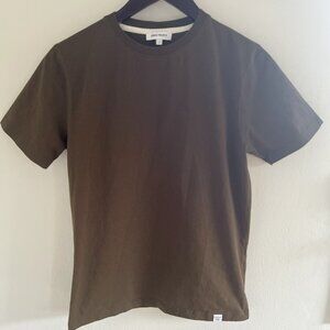 Norse Projects Niels Standard Tee in Brown Small